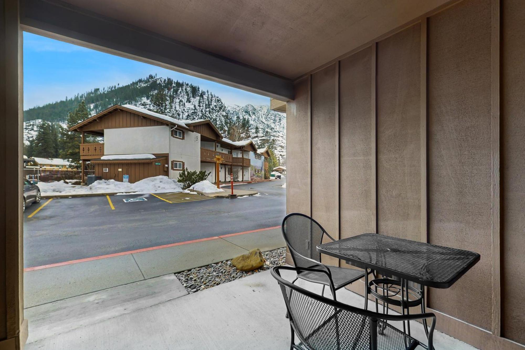 Icicle Village Resort 402: Juniper Studio レブンワース エクステリア 写真